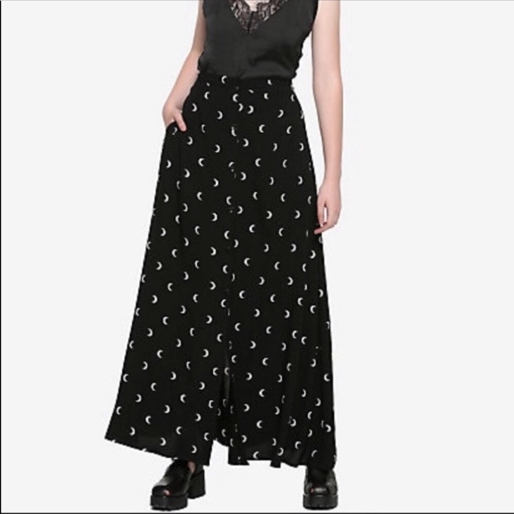 Hot Topic Moon Maxi Skirt